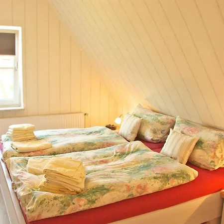 Apartamento Ferienhaus-bisdorf-mohn *